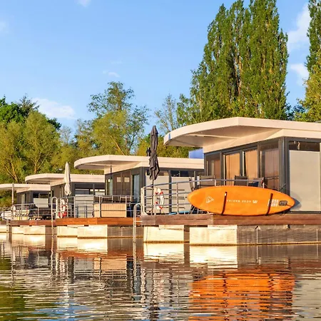 Holiday home Floatinghouse Aquamarin - Lp4